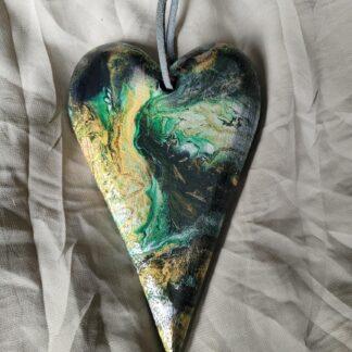 "Follow your Heart" (green)
